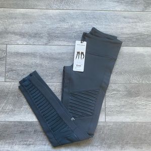Alo yoga small gray leggings